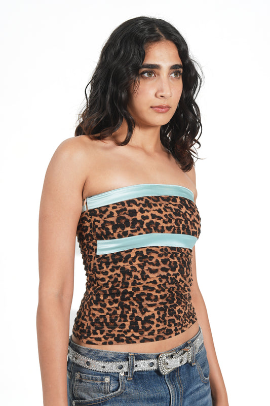 OFF-SHOULDER MEOW TOP