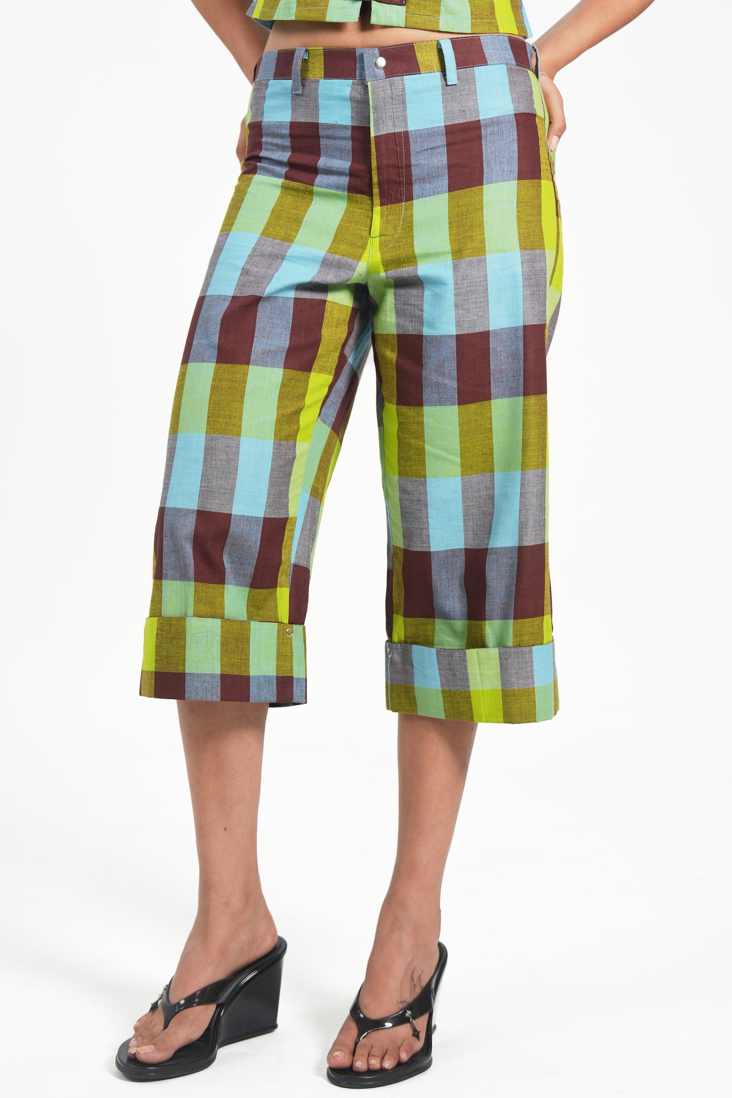 KERALA CHECKS CROPPED PANTS