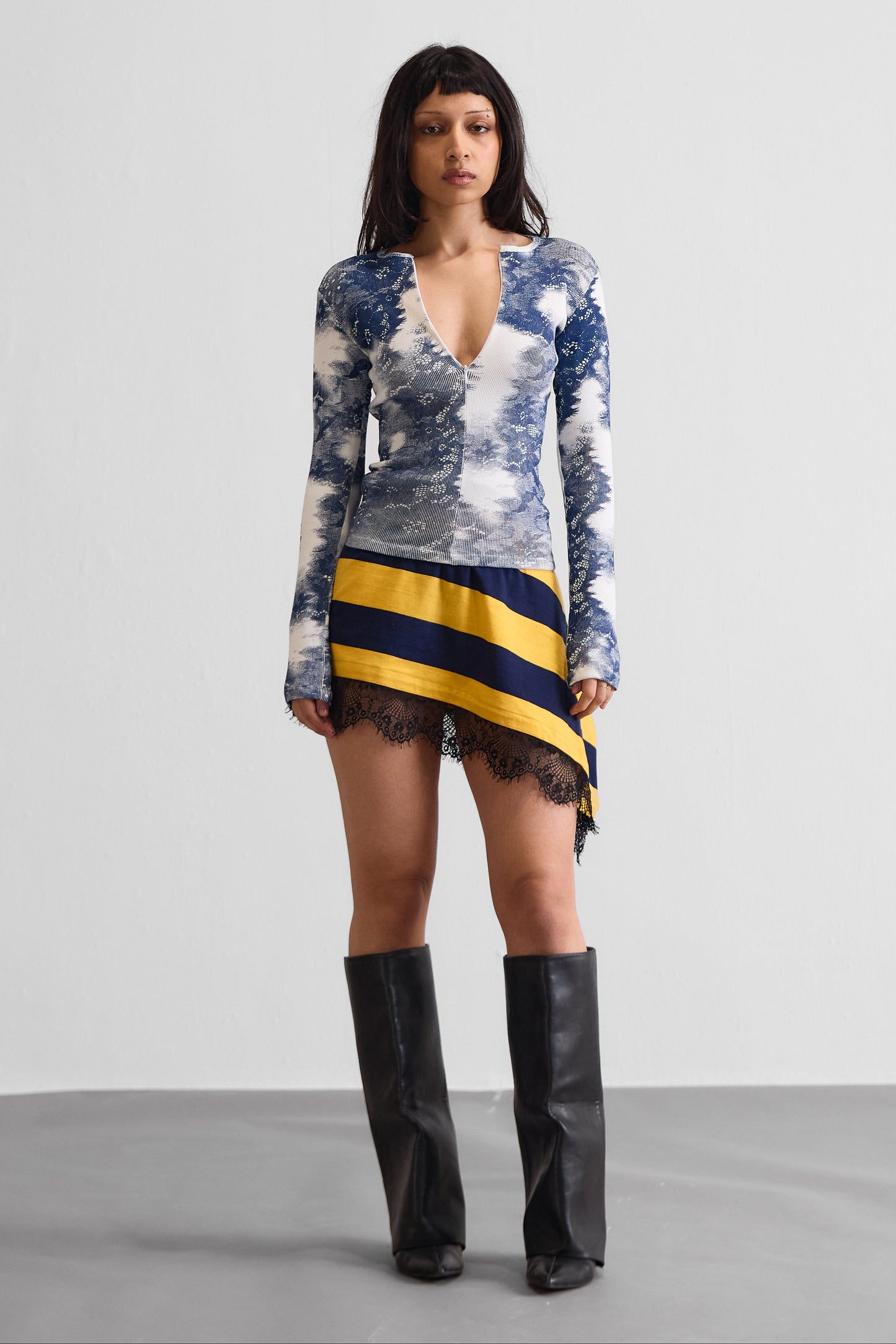 LACE ASYMMETRICAL TOWEL SKIRT - YELLOW